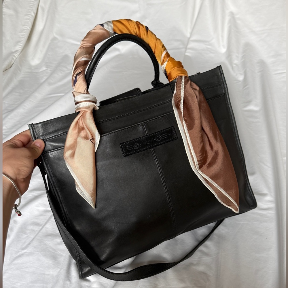 VTG FOSSIL Black Leather Section In middle Shoulder Bag Purse Handbag